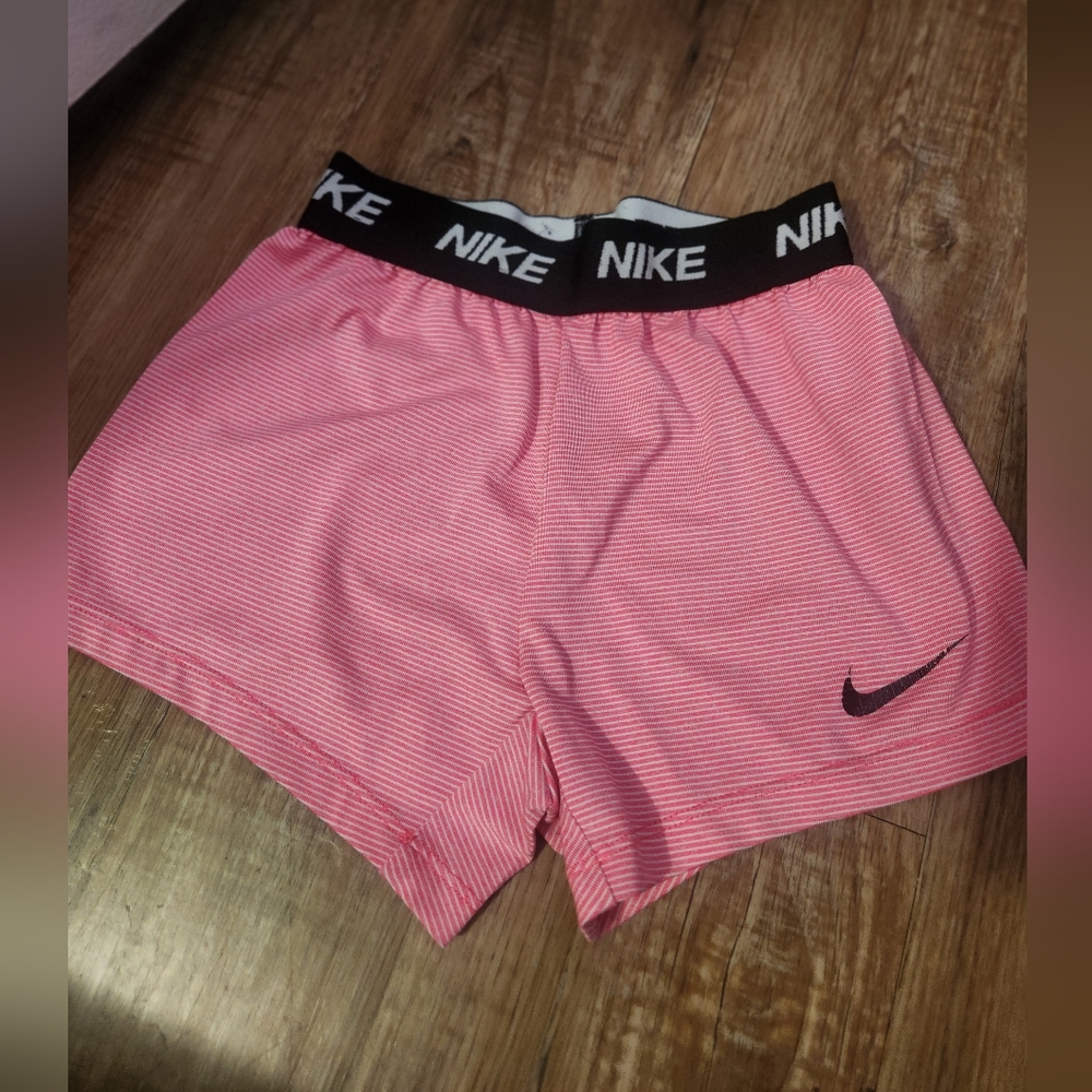 DRI -FIT NIKE SHORTS
